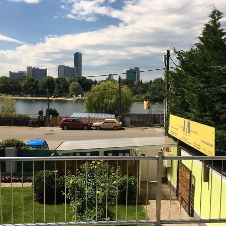 Ajo Vienna Lake View - Contactless Check-In Exterior photo