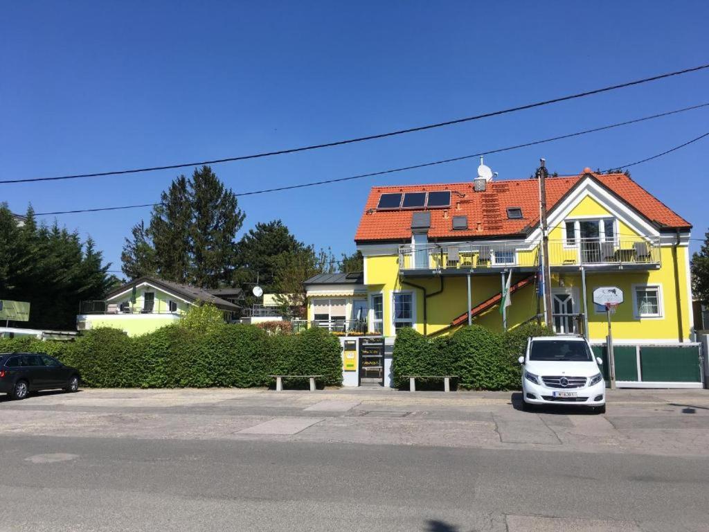 Ajo Vienna Lake View - Contactless Check-In Exterior photo